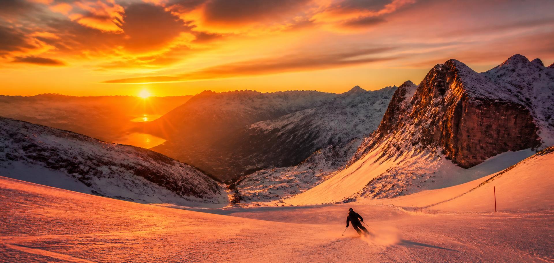 Tramonto sulle piste innevate